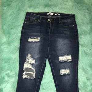 Distressed Cropped Jeans